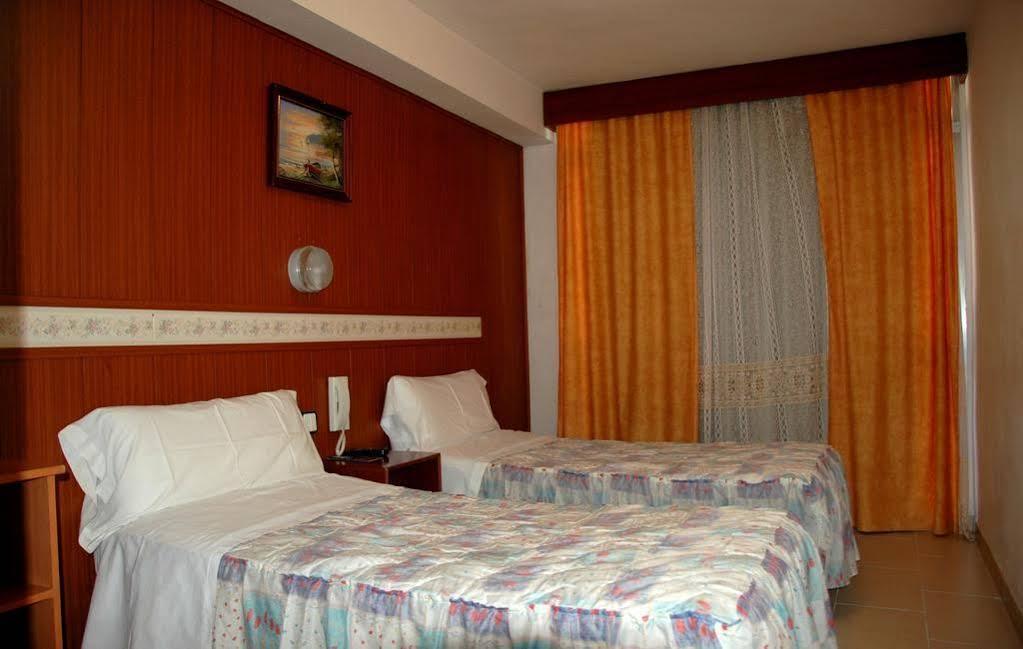 Pension Venecia Salou Exterior photo