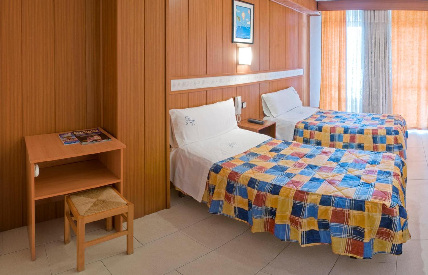 Pension Venecia Salou Exterior photo